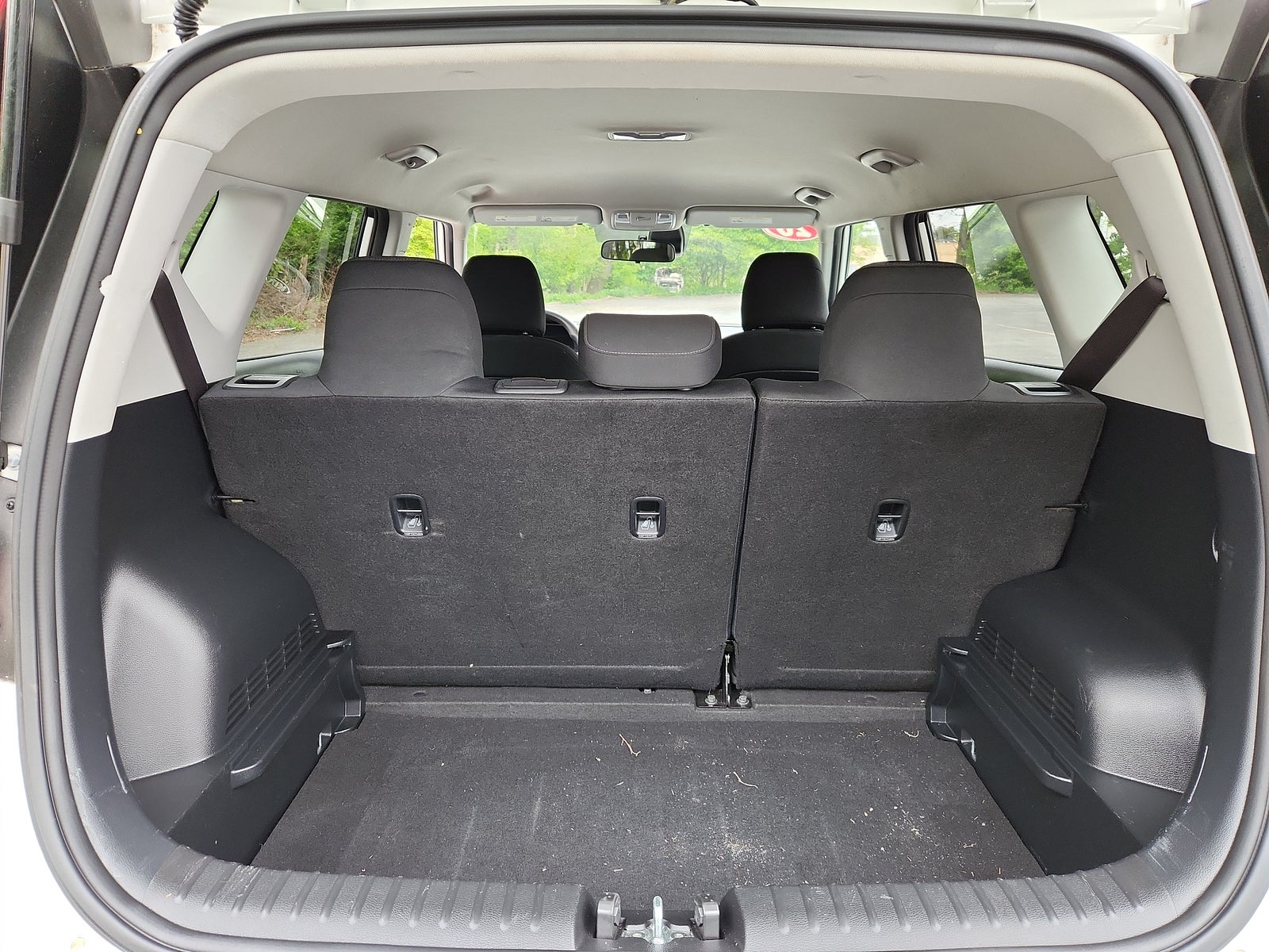 2023 Kia Soul Interior Dimensions: Seating, Cargo Space & Trunk Size -  Photos | CarBuzz